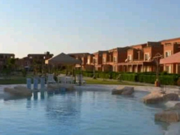 Marina Wadi Degla Duplex 4 Bedrooms * عين السخنة